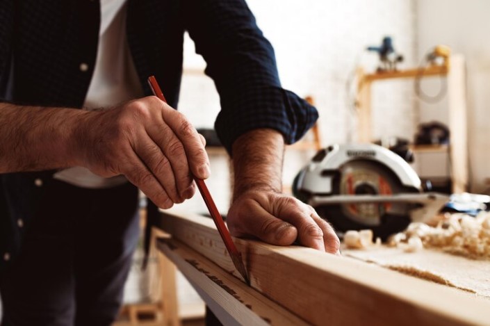 An Interview with Experienced Woodworkers: Revealing the Successful Woodworking Techniques
